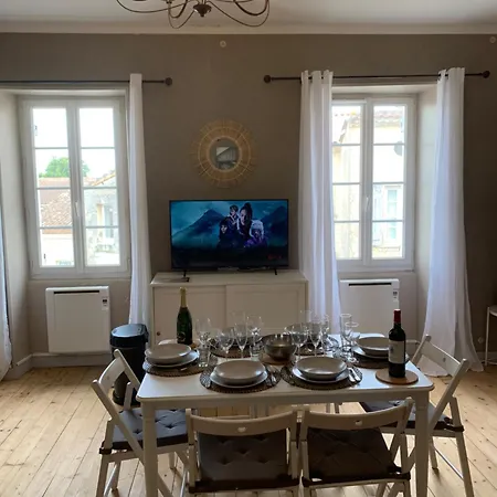 Appartement Charmant Et Cosy Saint-Estephe  Exterior photo